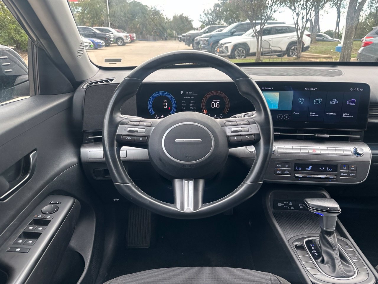 Used 2025 Hyundai Kona SEL FWD image 13
