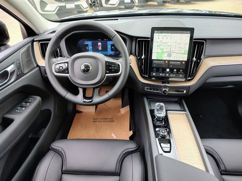 New 2026 Volvo XC60 B5 Ultra w/ Climate Package PRO AWD/4WD image 23