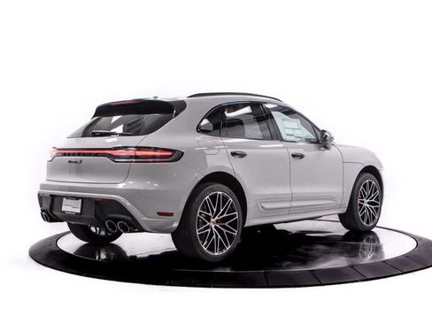 Used 2026 Porsche Macan S AWD/4WD image 7
