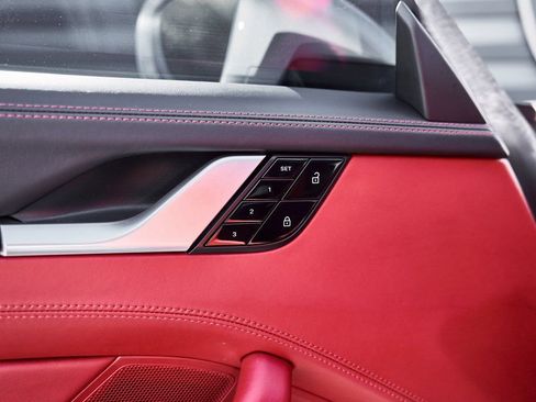 Used 2021 Porsche 911 Turbo S image 30