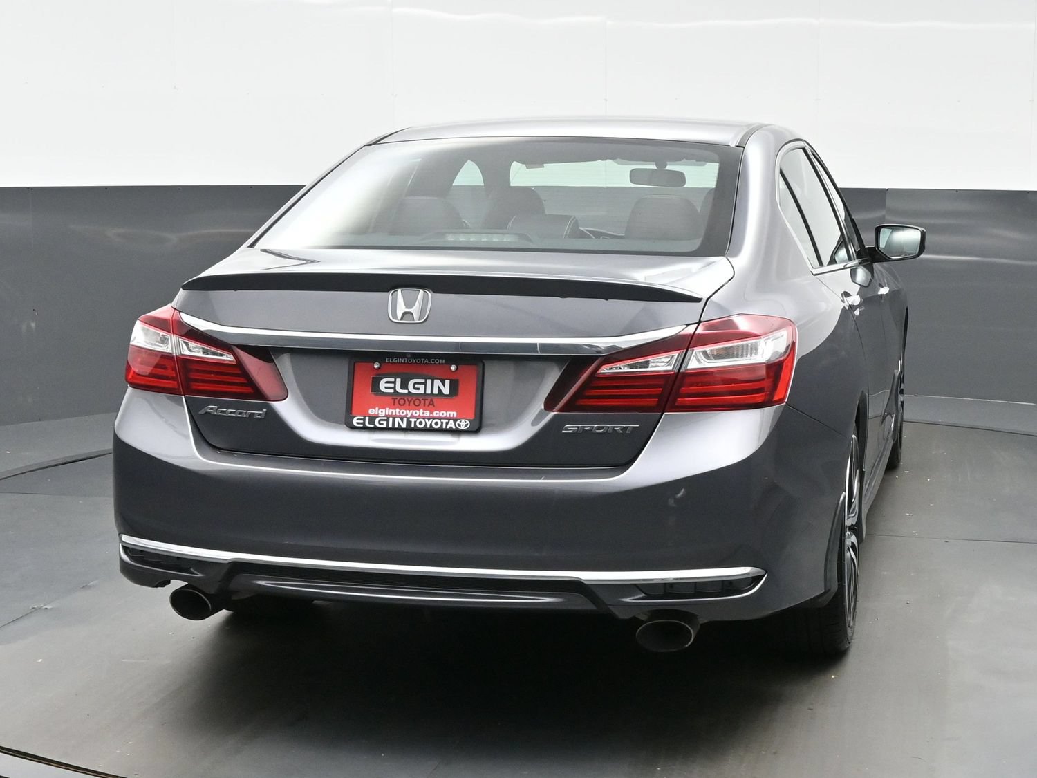 Used 2017 Honda Accord Sport image 5