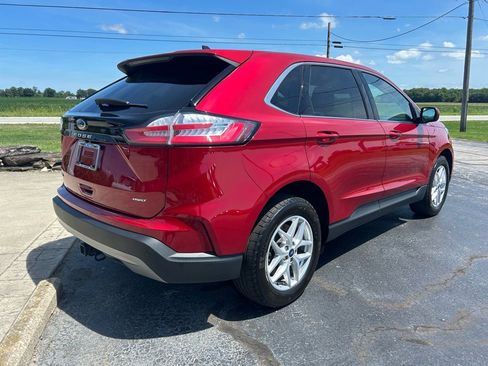 Used 2022 Ford Edge SEL w/ Convenience Package image 3