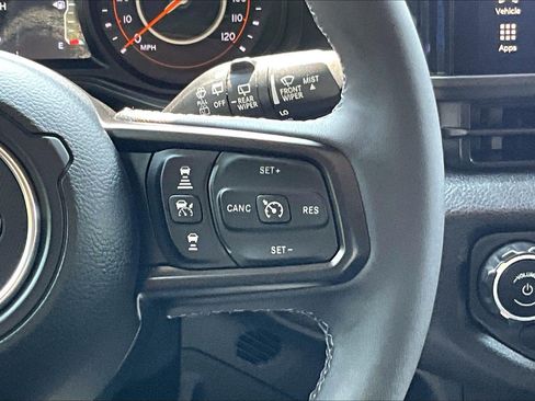 Used 2025 Jeep Wrangler Unlimited Sport AWD/4WD image 21