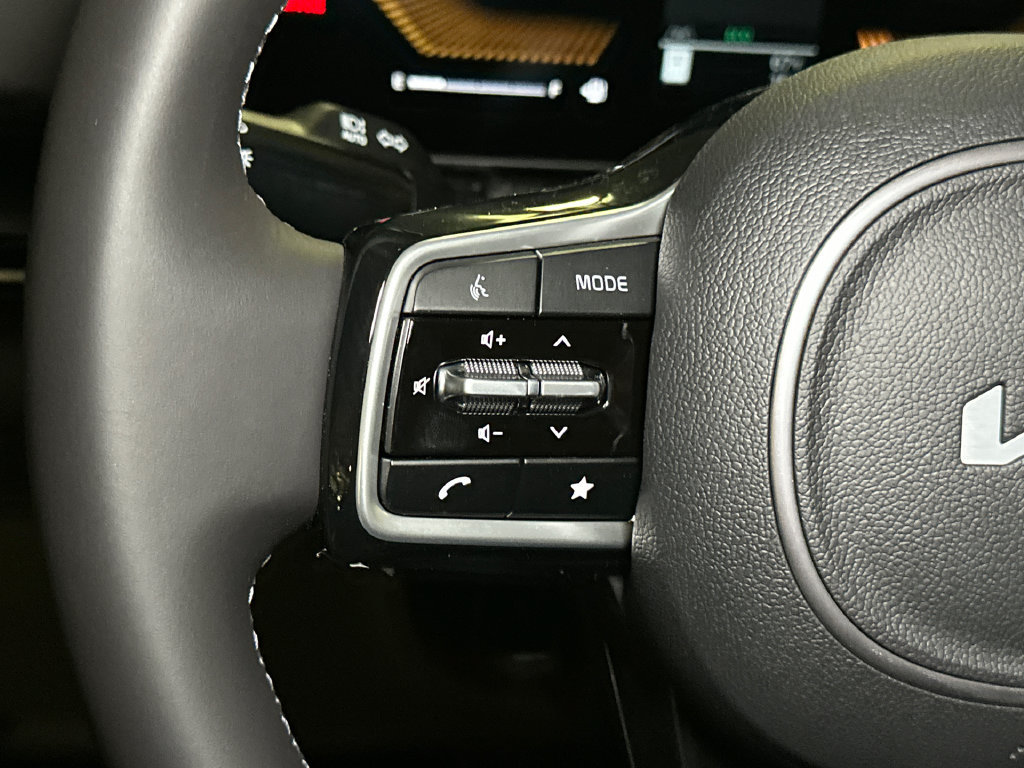 New 2026 Kia Carnival EX FWD image 20