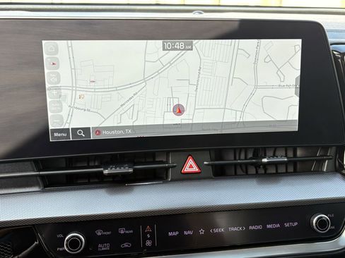 Used 2023 Kia Sportage SX image 19