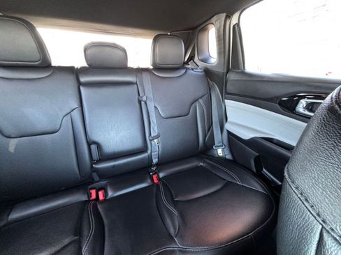 Used 2025 Jeep Compass Limited AWD/4WD image 38