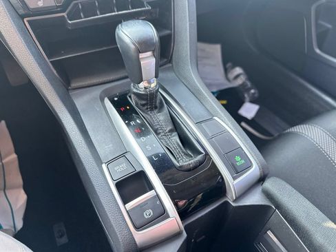 Used 2019 Honda Civic EX image 26