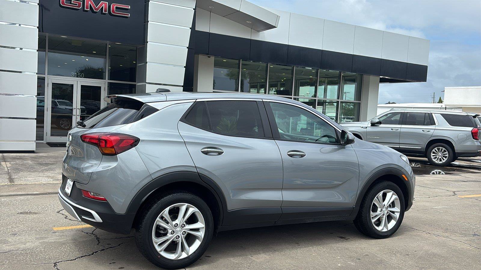 Certified 2023 Buick Encore GX Preferred w/ Cold Weather Comfort Package AWD/4WD image 7