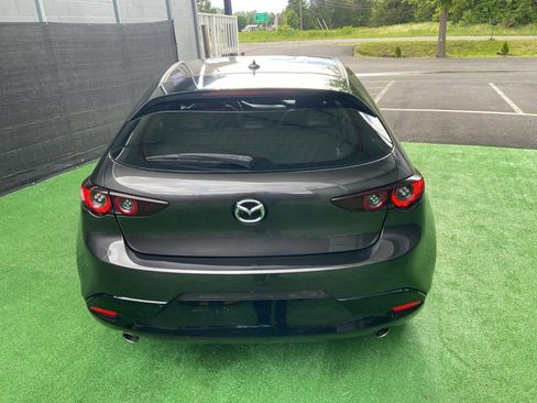 Used 2019 MAZDA MAZDA3 Hatchback w/ Preferred Package FWD image 6