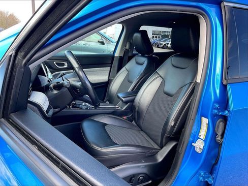 Used 2022 Jeep Compass Latitude w/ Convenience Group AWD/4WD image 9