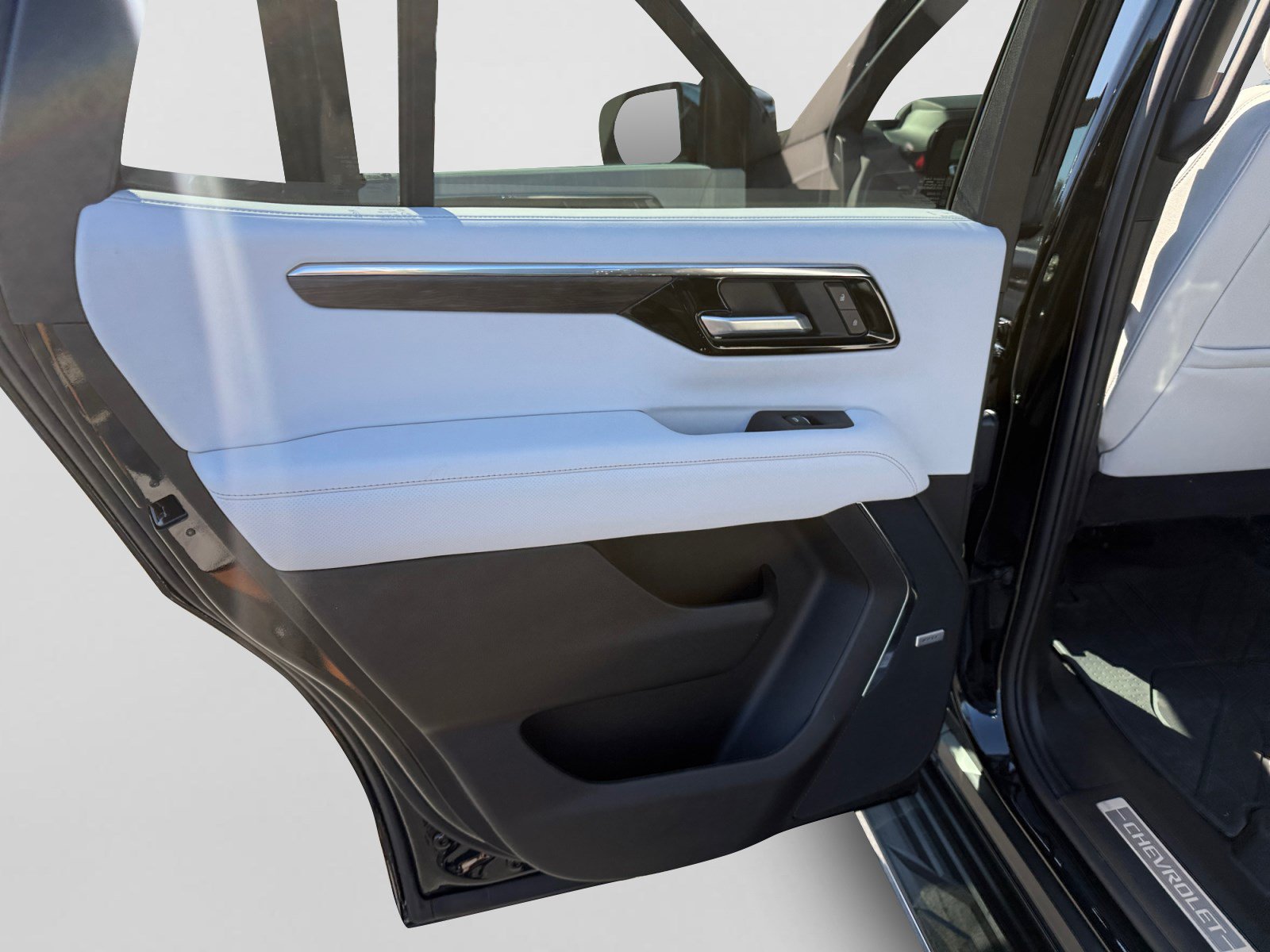 Used 2026 Chevrolet Tahoe Premier RWD image 20