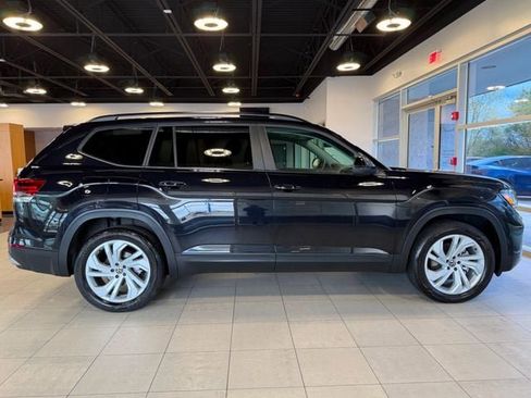 Used 2023 Volkswagen Atlas SE w/ Panoramic Sunroof Package AWD/4WD image 15