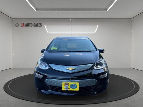 Used 2018 Chevrolet Bolt Premier w/ Driver Confidence II Package FWD image 8