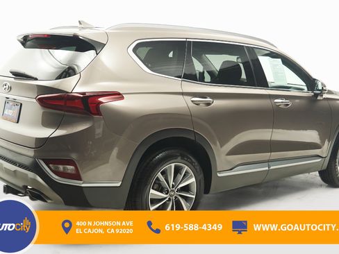 Used 2020 Hyundai Santa Fe SEL w/ Convenience + Premium Package FWD image 6