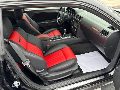 Used 2009 Dodge Challenger R/T RWD image 13