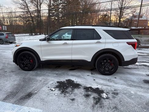 Used 2023 Ford Explorer ST w/ Equipment Group 401A image 6