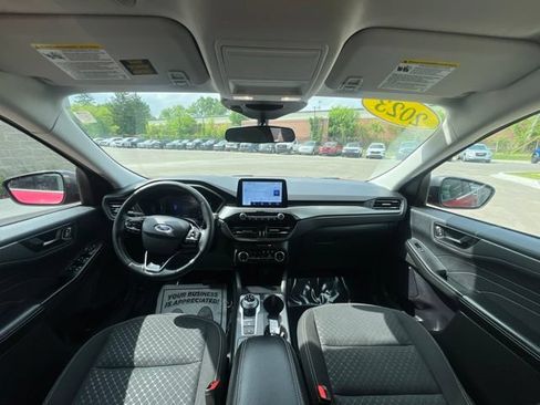 Used 2023 Ford Escape Active AWD/4WD image 19