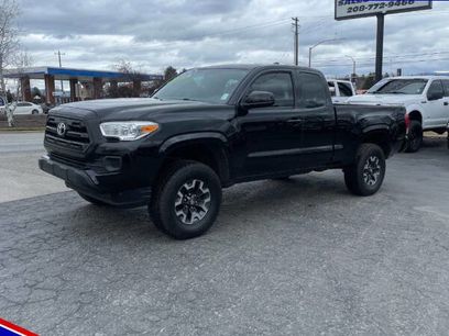 Used 2016 Toyota Tacoma SR