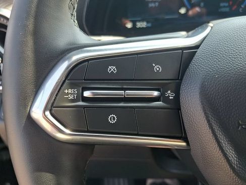 Certified 2026 Chevrolet Equinox LT FWD image 21