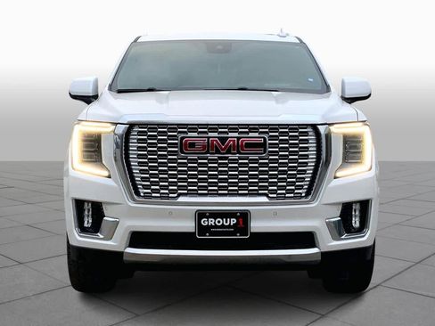 Used 2023 GMC Yukon Denali image 3