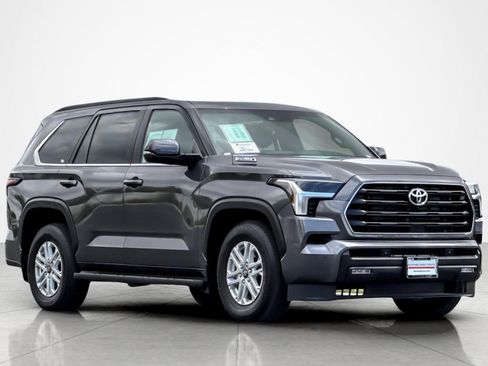 Certified 2026 Toyota Sequoia SR5 AWD/4WD image 7