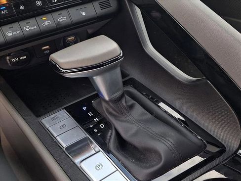 Used 2023 Hyundai Elantra SEL w/ Convenience Package FWD image 13