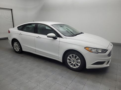 Used 2018 Ford Fusion S FWD image 11