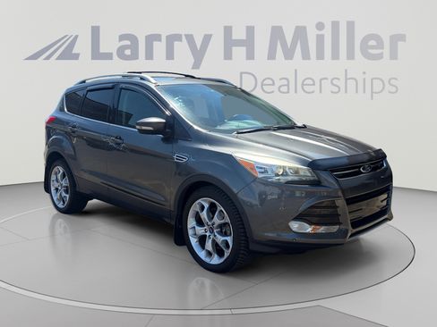 Used 2015 Ford Escape Titanium w/ Equipment Group 301A AWD/4WD image 7
