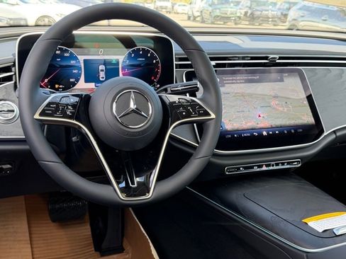 New 2026 Mercedes-Benz E 350 4MATIC Sedan image 28