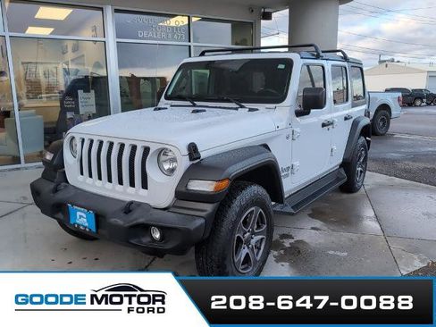 Used 2018 Jeep Wrangler Unlimited Sport S image 2