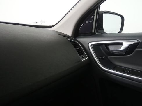 Used 2017 Volvo XC60 T5 Dynamic w/ Preferred Option Package image 24