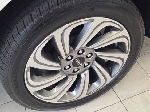 Used 2024 Lincoln Navigator L Reserve w/ Equipment Group 201A image 18