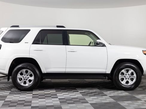 Used 2024 Toyota 4Runner SR5 Premium AWD/4WD image 9