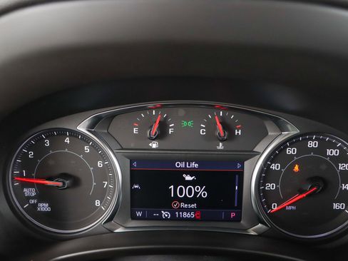 Used 2023 GMC Terrain SLT w/ Elevation Edition FWD image 15