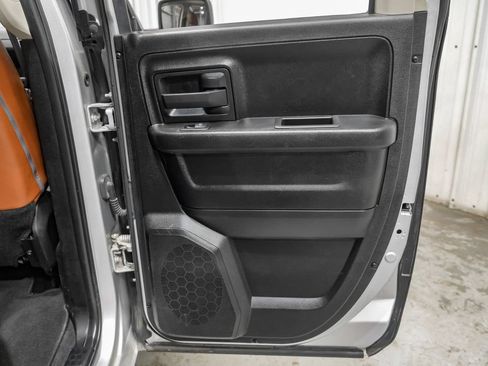 Used 2019 RAM 1500 Tradesman w/ Tradesman SXT Package RWD image 44