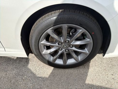 Used 2023 Acura TLX image 25