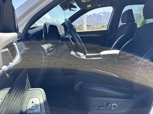 Used 2024 Hyundai Palisade Calligraphy AWD/4WD image 18