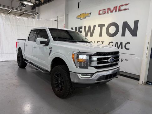 Used 2021 Ford F150 Lariat AWD/4WD image 2