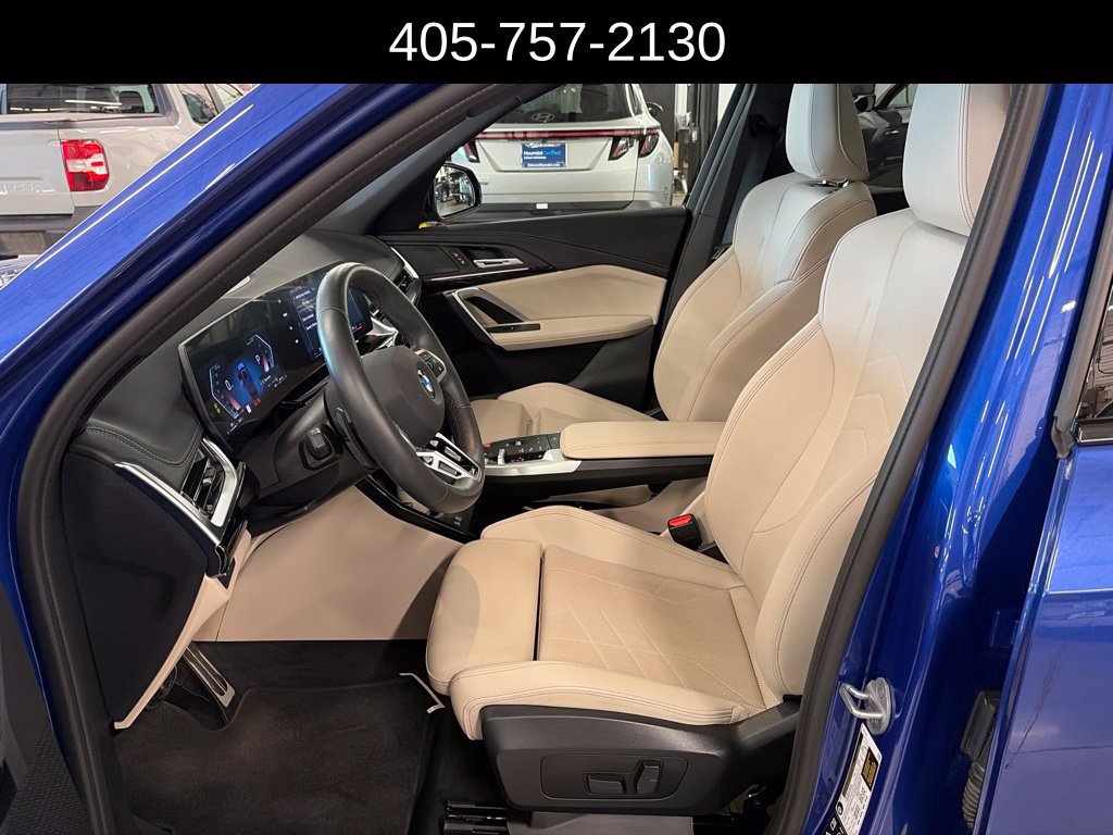 Used 2025 BMW X1 xDrive28i w/ Technology Package AWD/4WD image 4