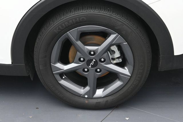 Used 2025 Kia K4 FWD image 8