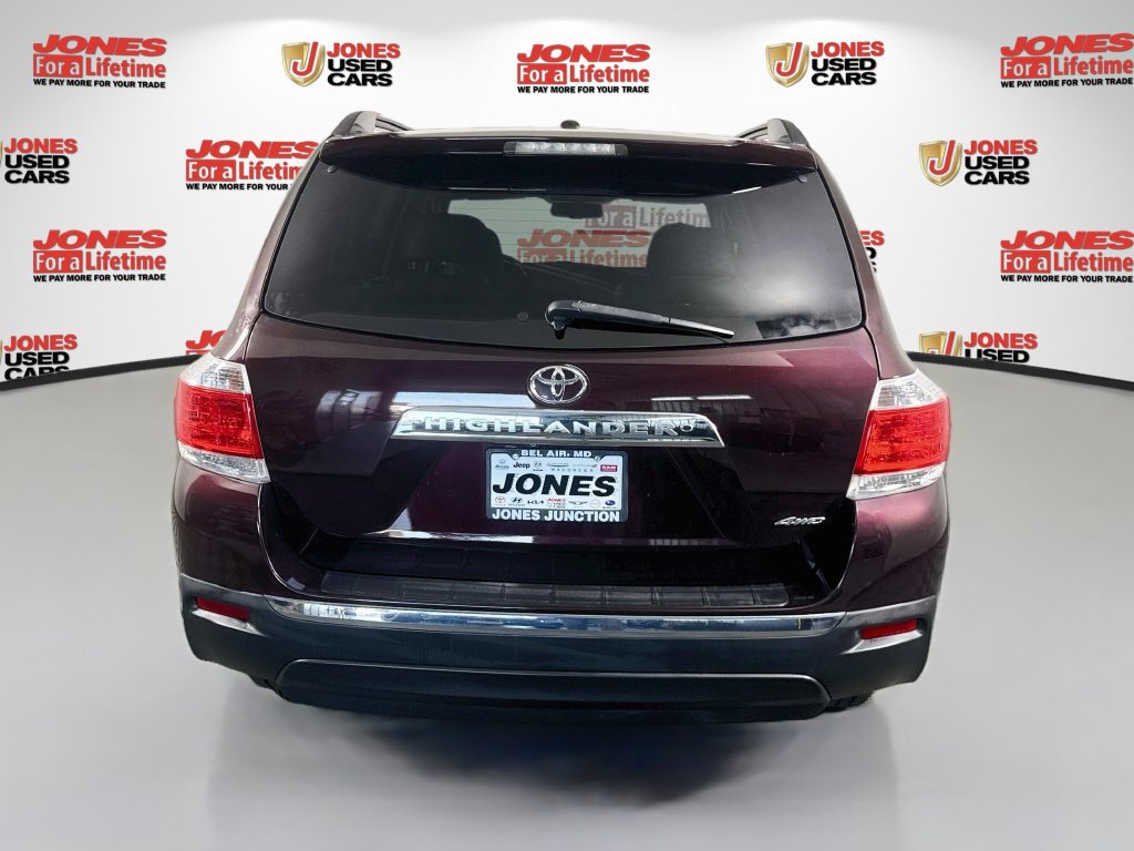Used 2012 Toyota Highlander SE w/ Tow Pkg AWD/4WD image 14