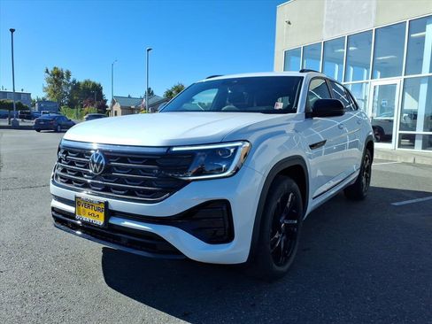 New 2026 Volkswagen Atlas Cross Sport SEL R-Line AWD/4WD image 3