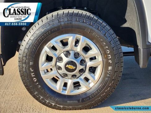 Used 2025 Chevrolet Silverado 2500 LT w/ Convenience Package AWD/4WD image 15
