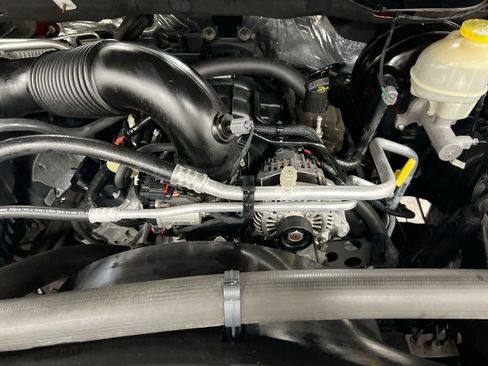 Used 2017 RAM 1500 Express RWD image 22