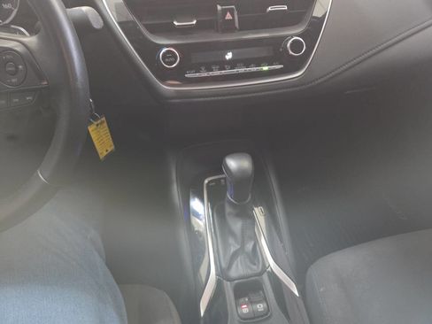 Used 2020 Toyota Corolla SE image 29