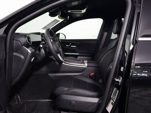 Certified 2025 Mercedes-Benz GLC 300 image 10
