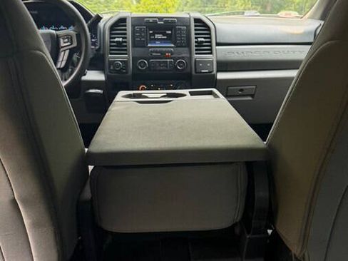 Used 2019 Ford F250 XL w/ Power Equipment Group AWD/4WD image 27