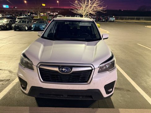 Used 2021 Subaru Forester Premium image 2