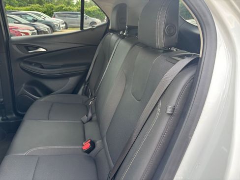 Used 2025 Buick Encore GX Preferred FWD image 36
