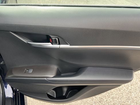 Certified 2022 Toyota Camry LE image 28